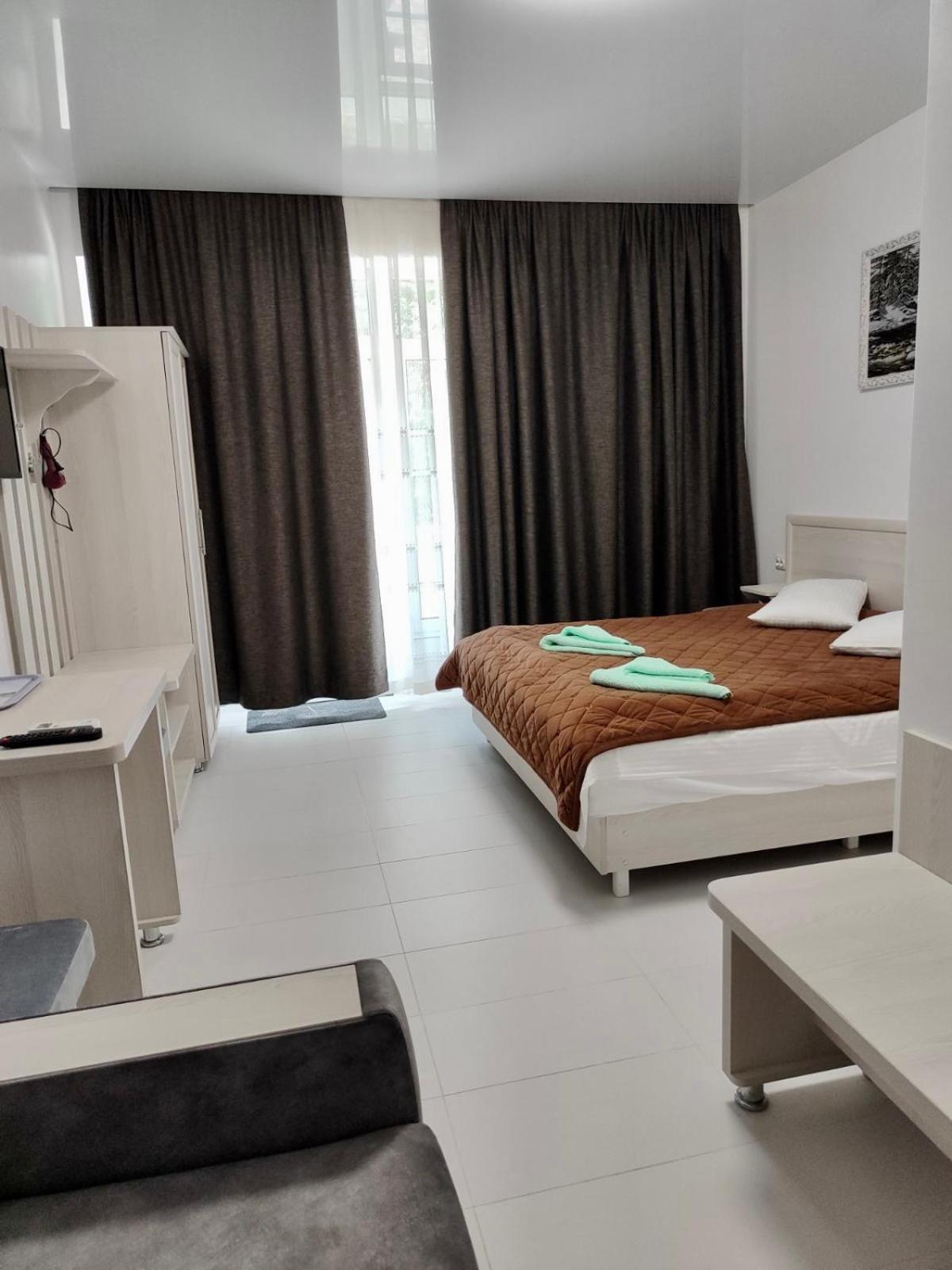 Hotel Перлина Дністра Rudkovtsy Esterno foto